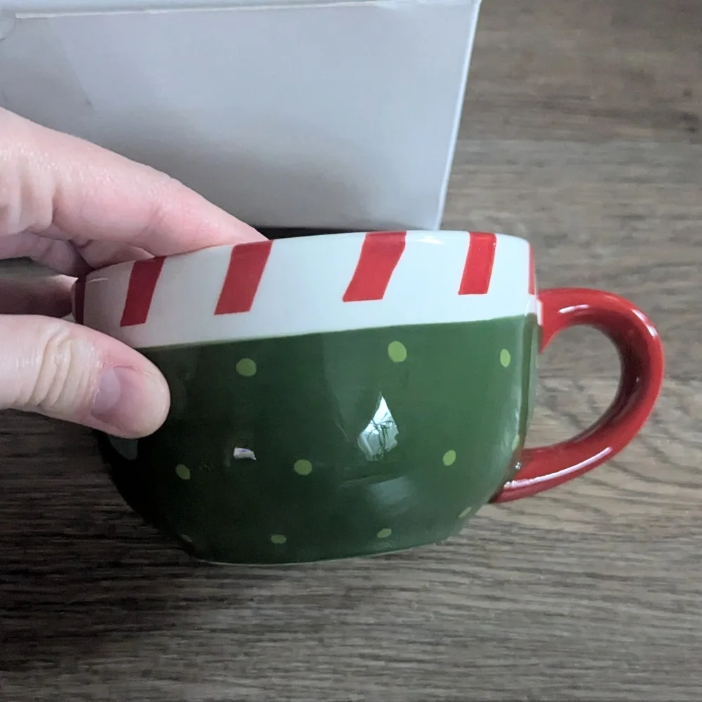 New Pier 1 Christmas Tea Pot and Matching Mug Set